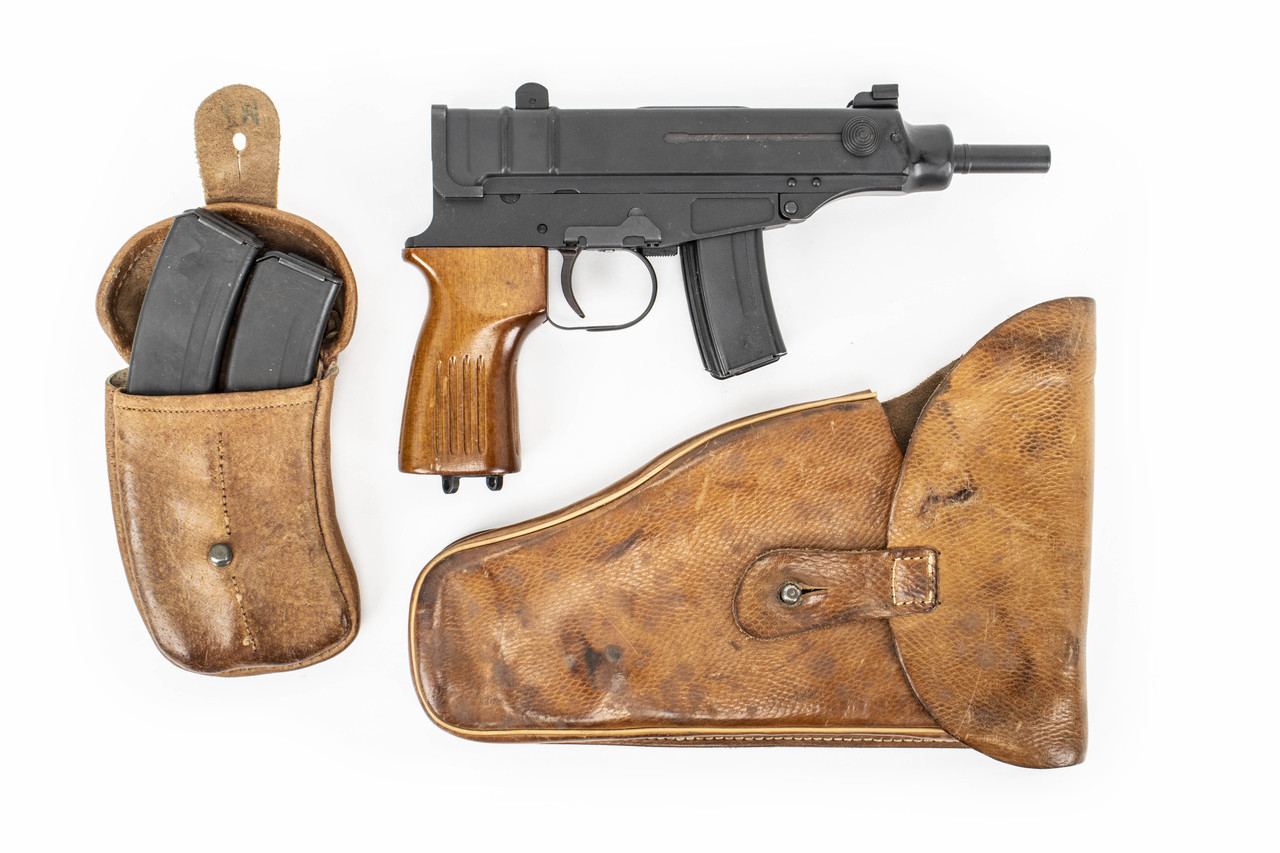 Southern Tactical VZ61 32 ACP Skorpion Pistol w/3 Mags & Leather Pouch - Image 5